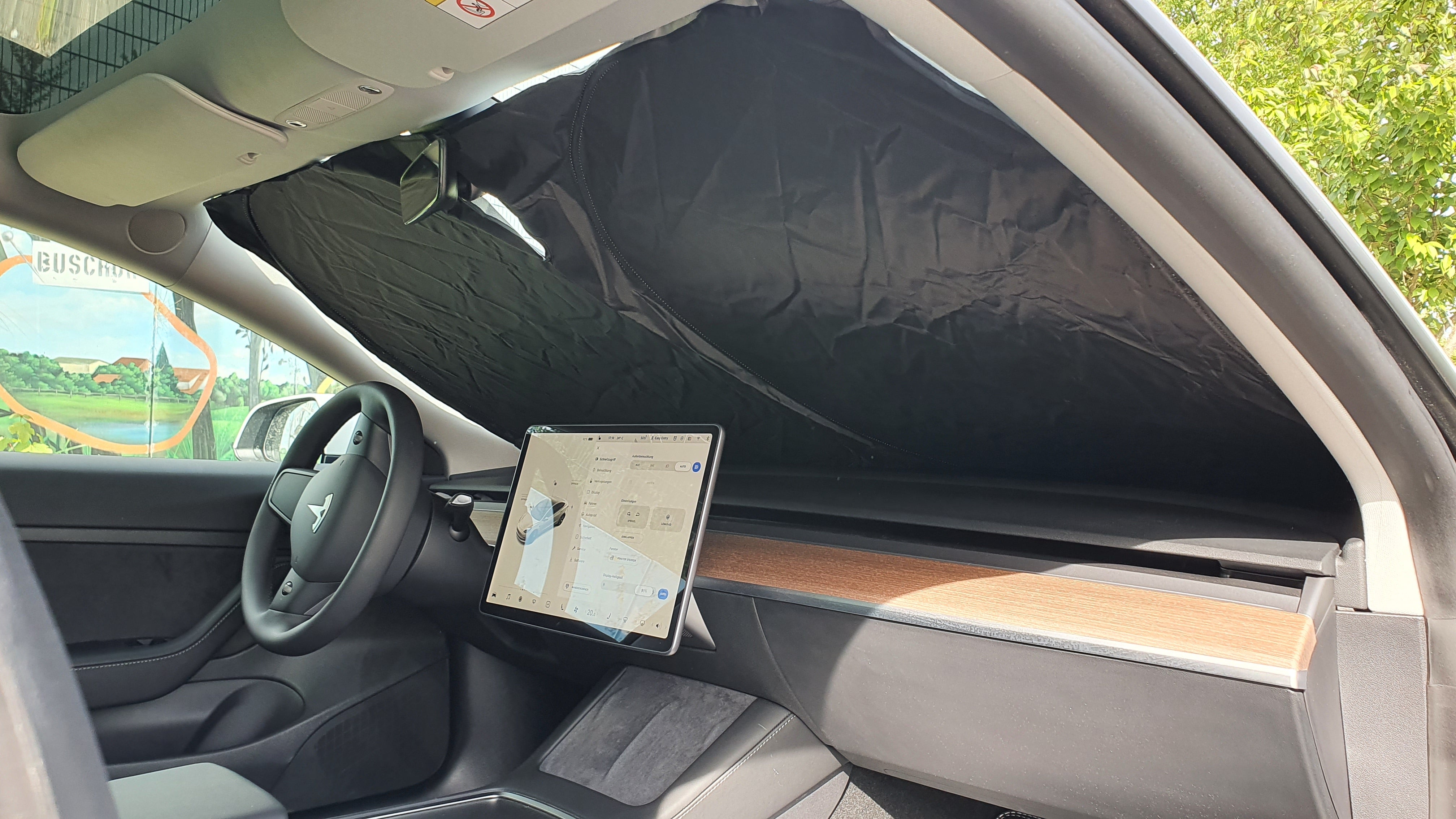 Privacy Shield for Tesla Model Y - Windshield - One piece – E-Mobility Shop