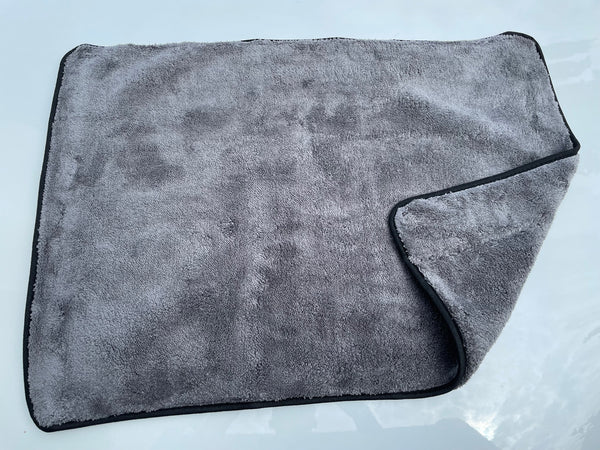 Our thick - microfiber cloth, 1200 GSM, drying cloth for car wash, 70 x 50 cm