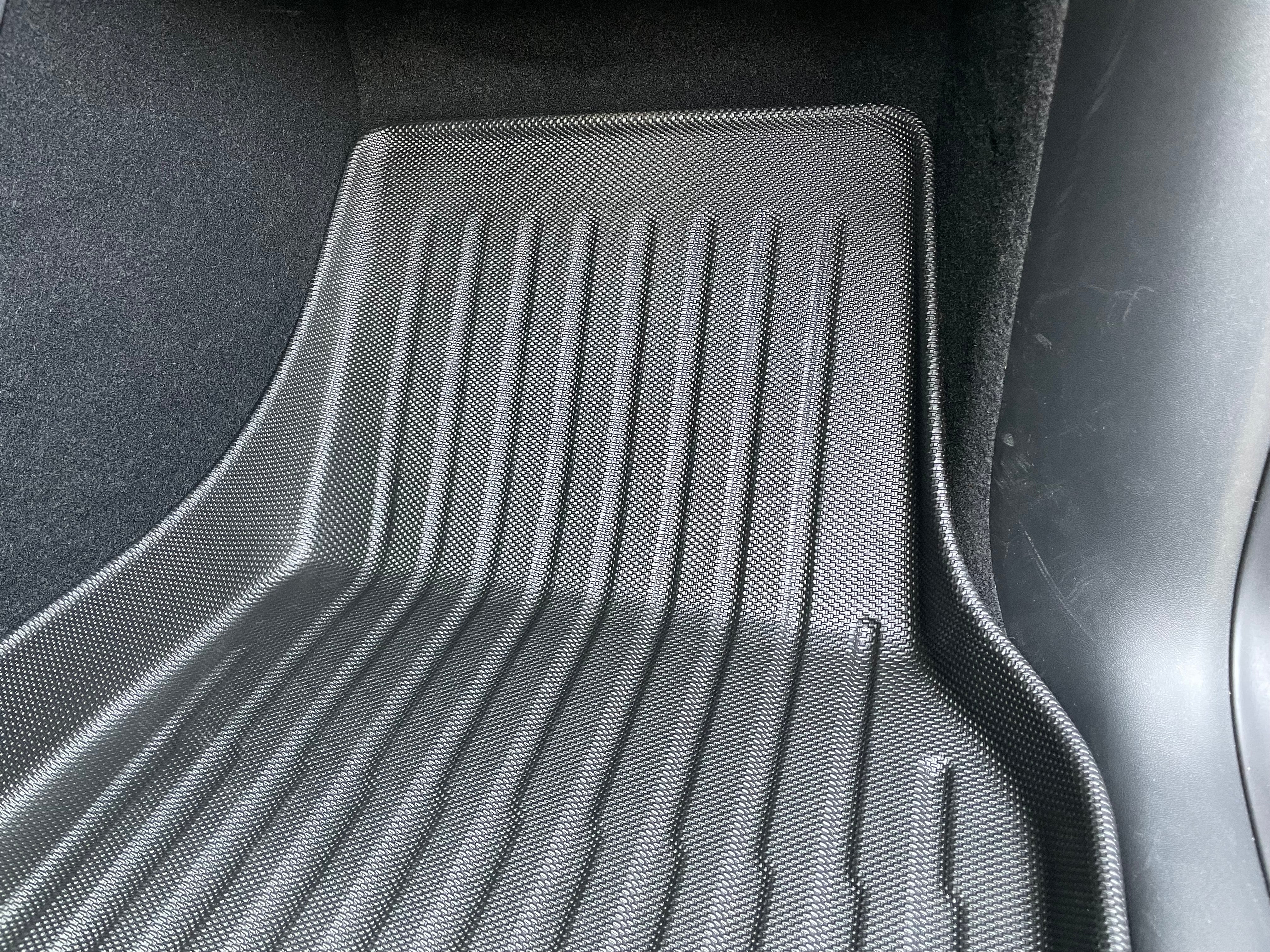 2befair rubber mats footwell front for the Tesla Model Y