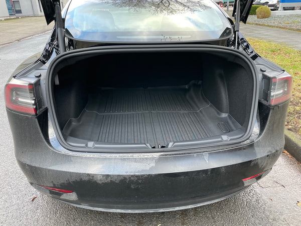 Tesla Model 3 trunk all-weather protective mat - striped design