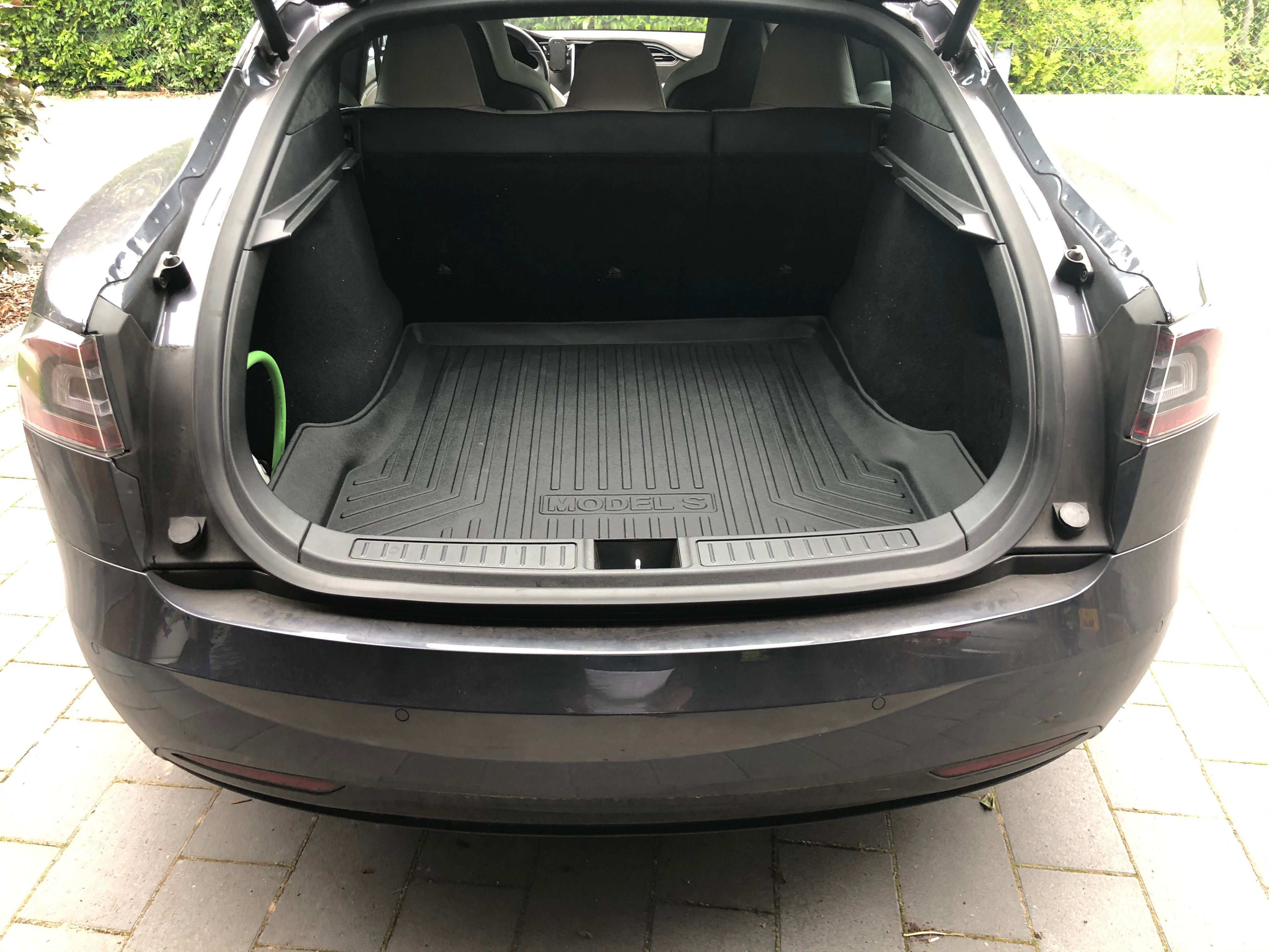 Tesla Model S trunk all-weather protective mat - until 2020 – E-Mobility  Shop