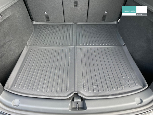 Tesla Model Y trunk all-weather protective mat - stripe design - trunk mat