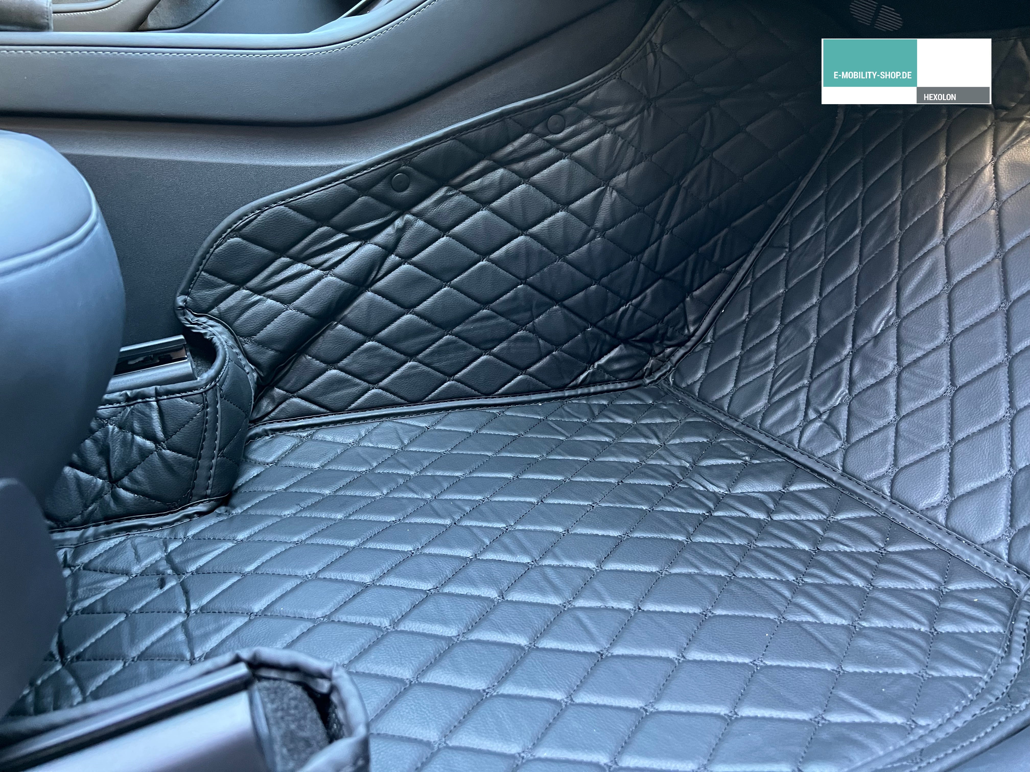 Tesla Model Y Floor Mat Set - Vegan Leather - 3 piece set – E-Mobility Shop
