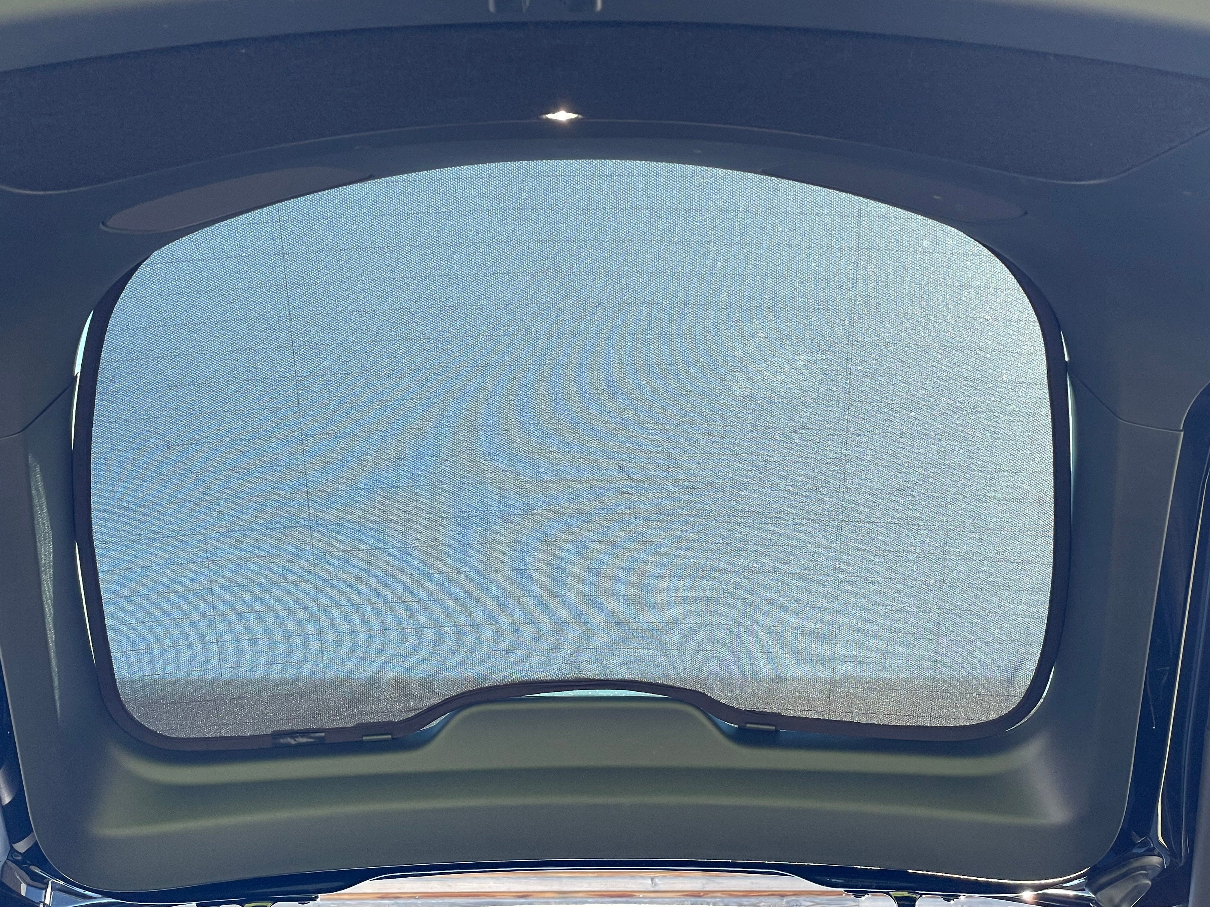 Sun protection element rear window Tesla Model Y – E-Mobility Shop
