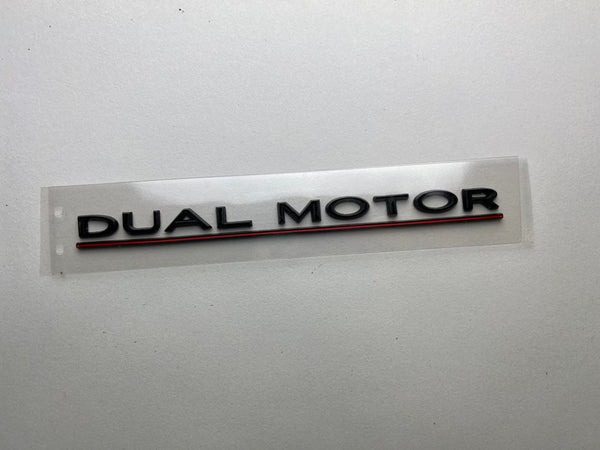 Dual Motor Schriftzug - Tesla Model S, 3, X und Y, E-Mobility Shop